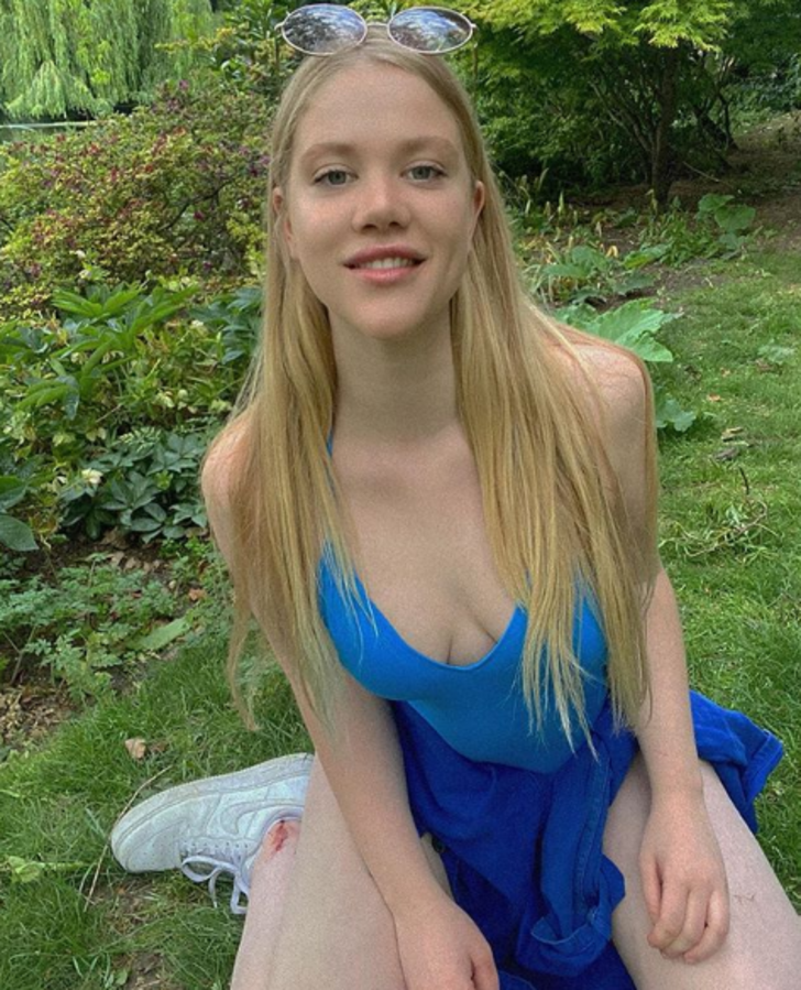 Serel Yereli sütyensiz paylaşımlarıyla takipçilerinin dikkatini çekti G1