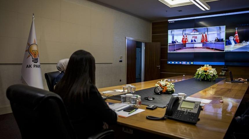 Siyasi partiler video konferans aracılığıyla bayramlaştı