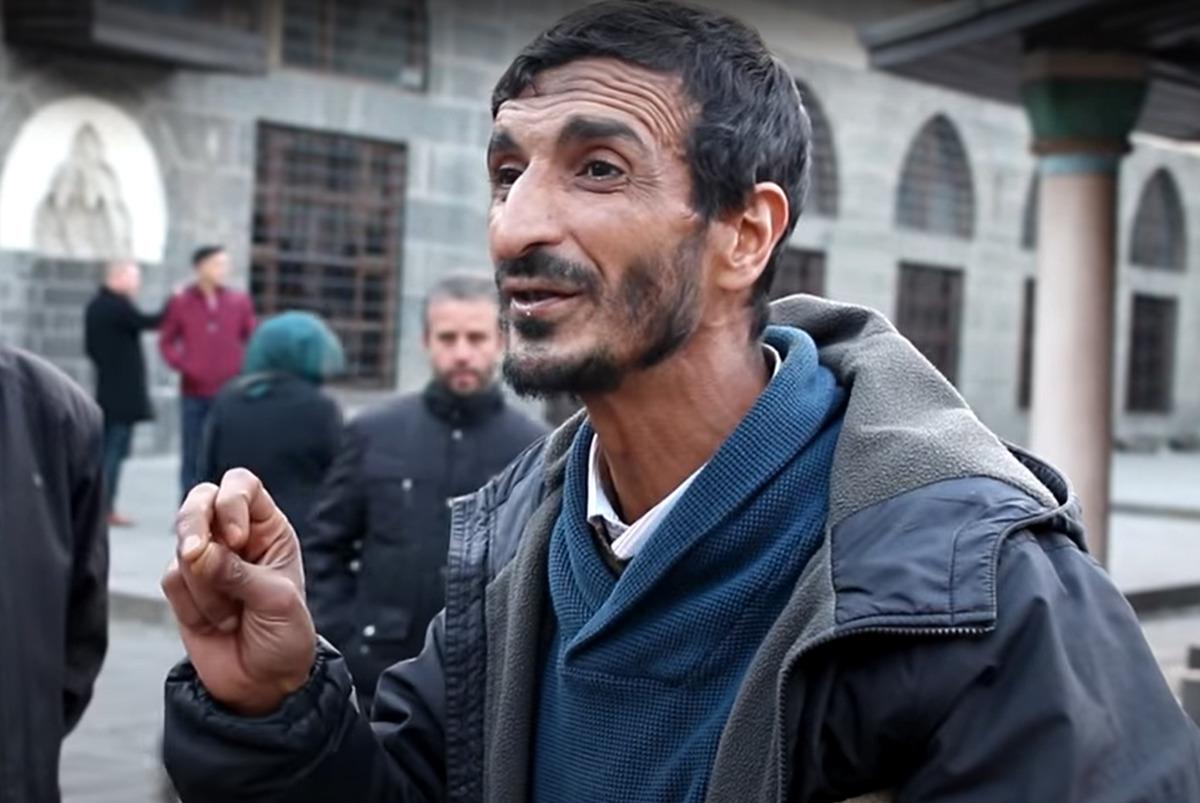 'Filozof Ramazan'ın psikiyatri kliniğine yatırılması sosyal medyada g&uuml;ndem oldu