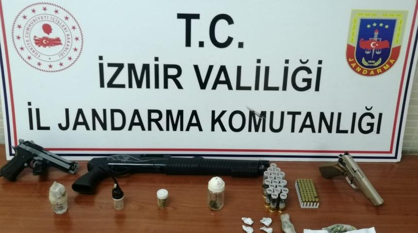 Tire’de jandarmadan uyuşturucu baskını: 4 gözaltı