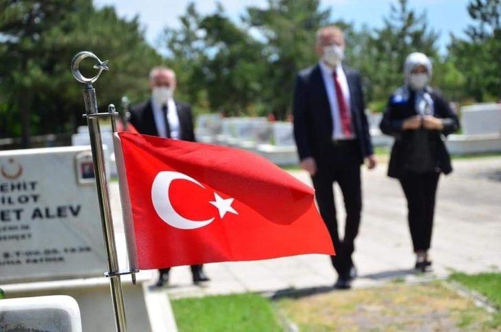 Erenler’den Kütahya Hava Şehitliği’ne ziyaret G2