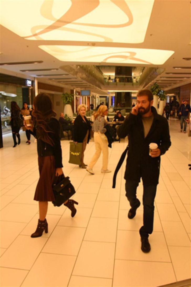 Tedirgin aşıklar ilk kez el ele G5