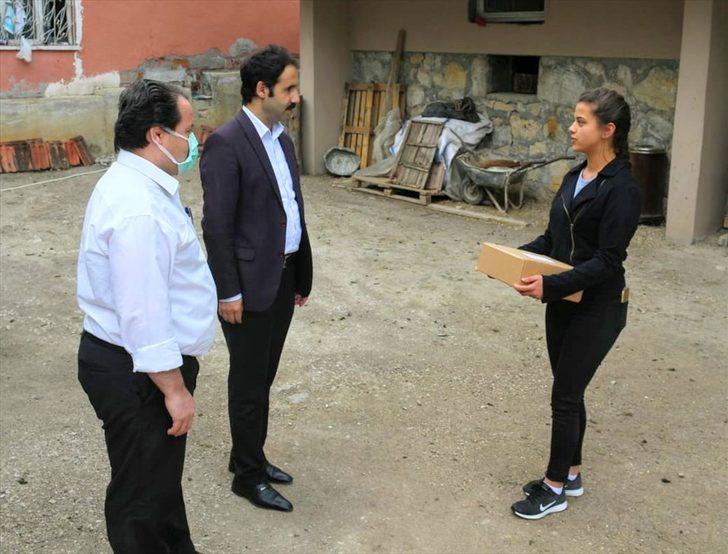 Çorum'un Sungurlu ve Boğazkale ilçelerindeki 450 öğrenciye eğitim seti verildi G1