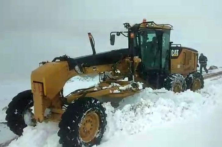 Yaylada mahsur kalan vatandaşların imdadına ekipler yetişti G1