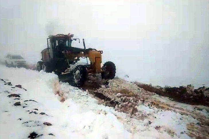 Yaylada mahsur kalan vatandaşların imdadına ekipler yetişti G3