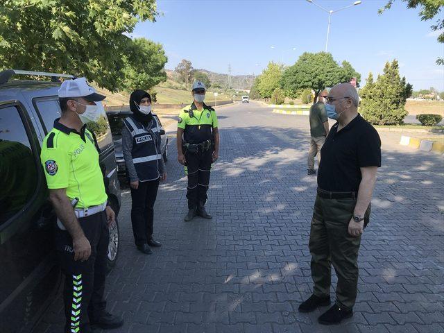 Aydın Valisi Köşger'den polis ve jandarmaya bayram ziyareti<br />
