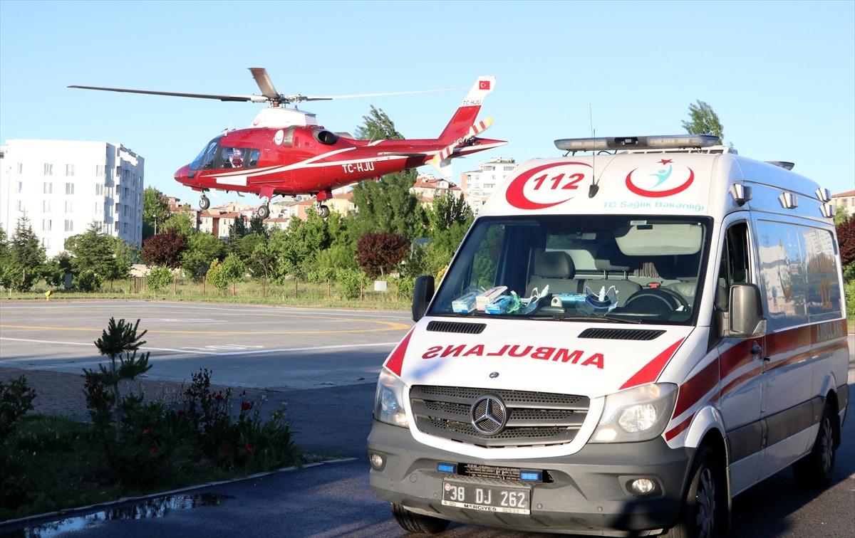 Hızarla elini kesen kişi ambulans helikopterle hastaneye kaldırıldı