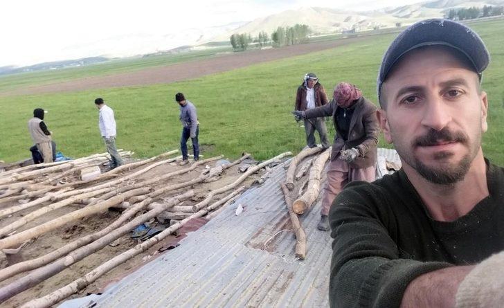 Yüksekova’da ahırın çatısı yerinden söküldü G2