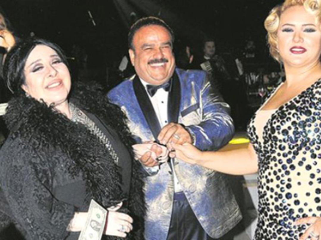 B&uuml;lent Serttaş'ın oğullarının s&uuml;nnet d&uuml;ğ&uuml;n&uuml;nde dolarlar havada u&ccedil;tu