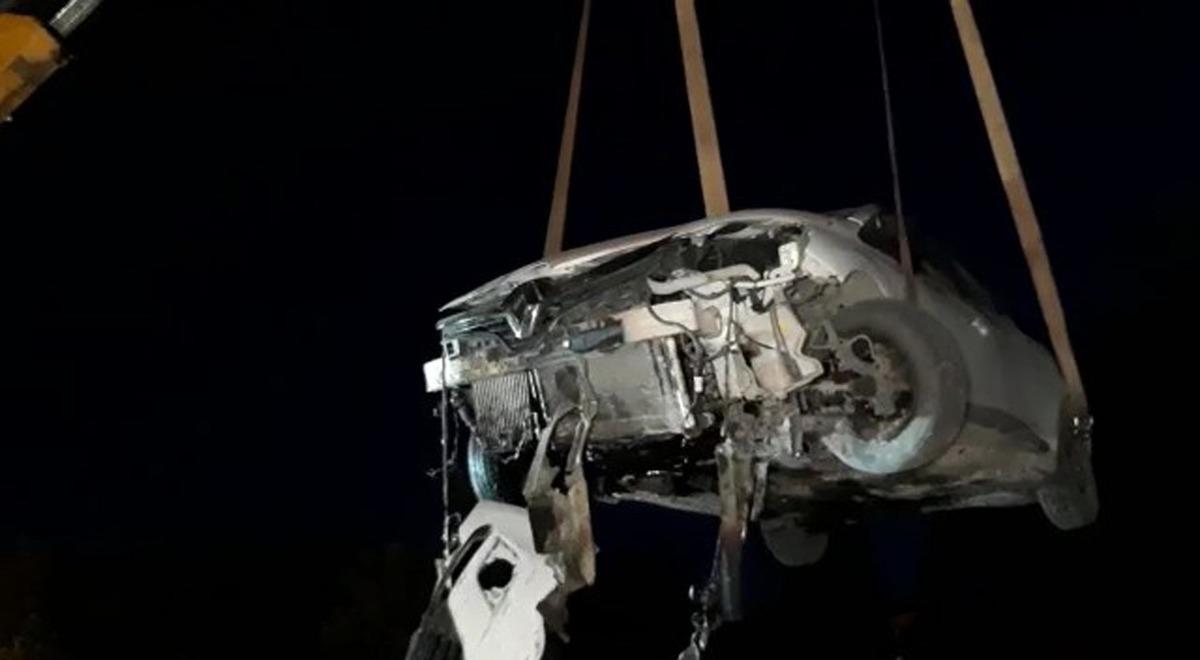 Aydın'da feci kaza! Otomobille askeri tugaya girdi