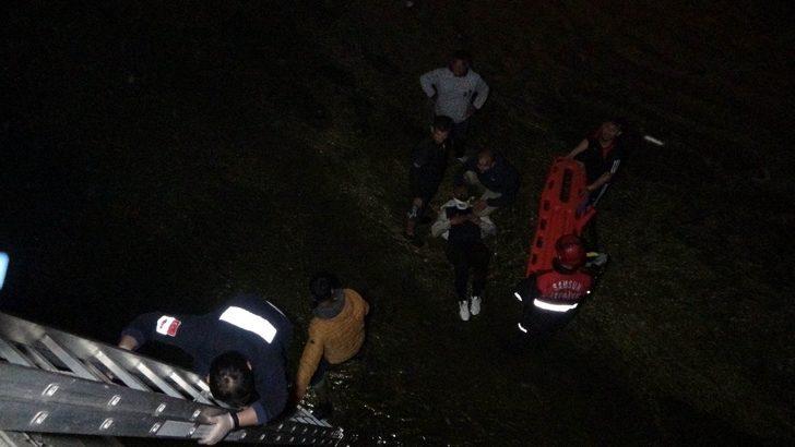 Sinirle tekme attığı korkuluklarla birlikte dereye yuvarlandı G3