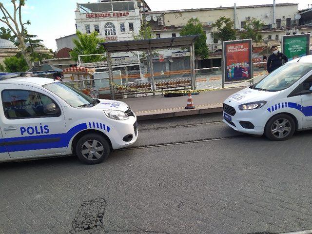 Fatih Beyazıt tramvay durağında erkek cesedi bulundu