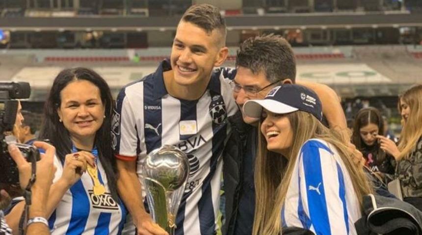 Cesar Montes için anket yaptılar! Porto'ya mı, Galatasaray'a mı gitsin?