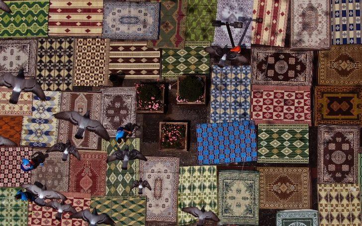 Rengarenk hasır kilimler yağlı boya tablolarını aratmadı G1