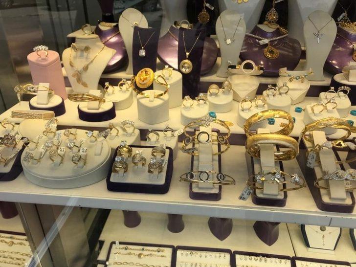 Çeyrek altının fiyatı 1 senede 220 TL arttı G2