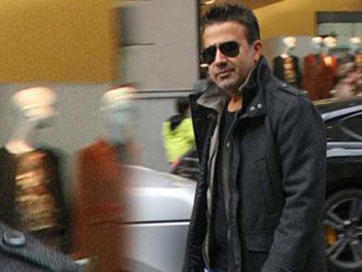 Emrah babasının sesini ilk kez duydu G5