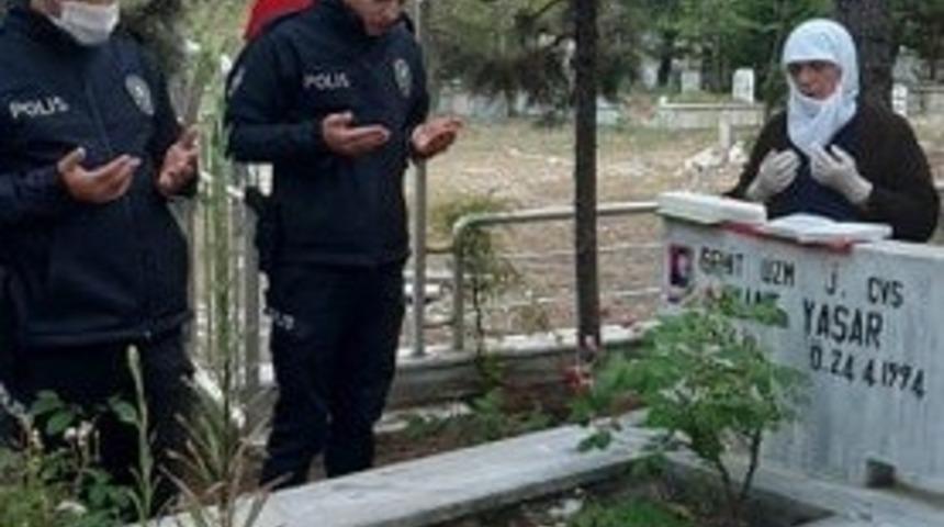 Polis, şehit annesinin isteğini yerine getirdi