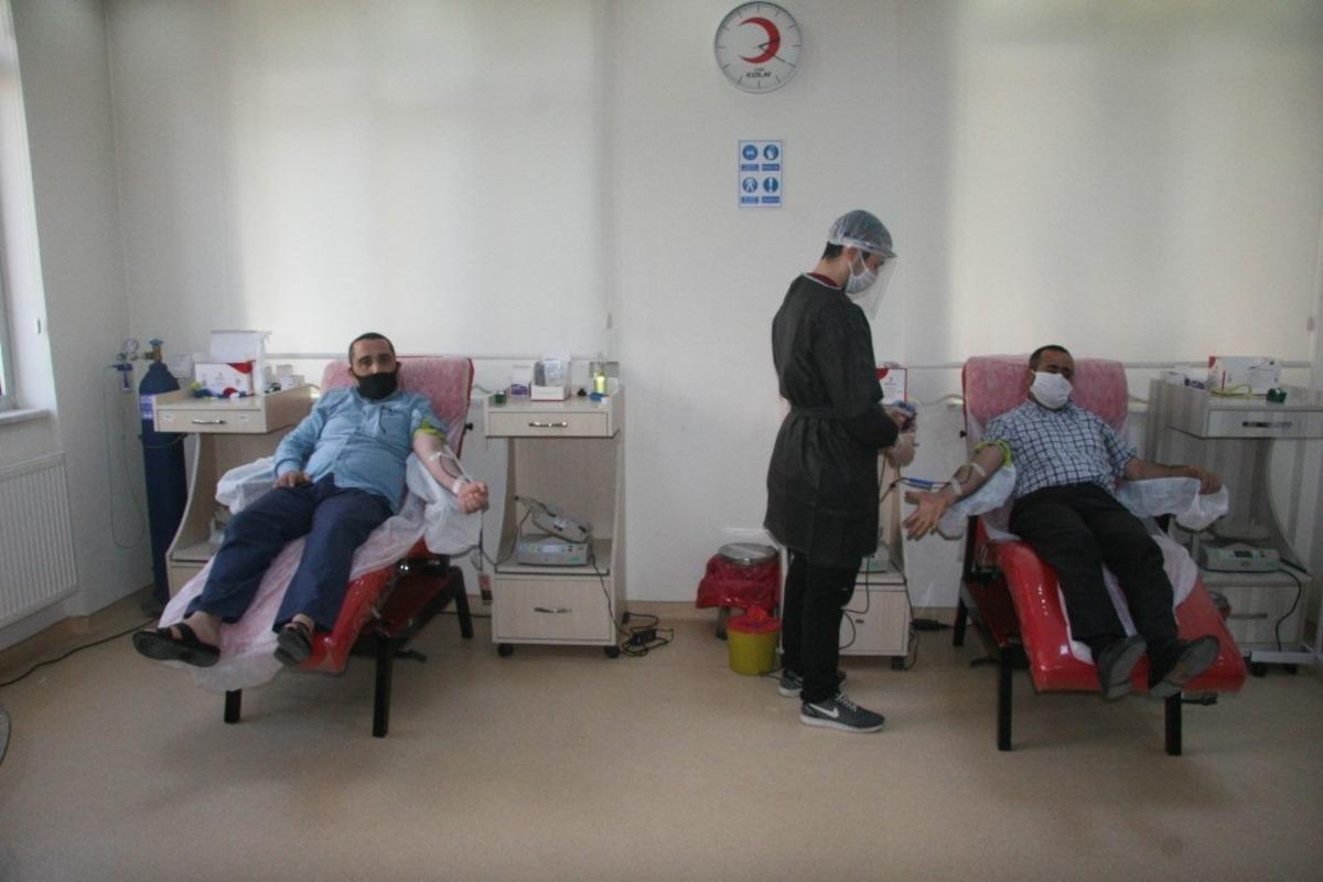 Kilis&rsquo;te sokağa &ccedil;ıkma yasağı kan bağışı ile delindi