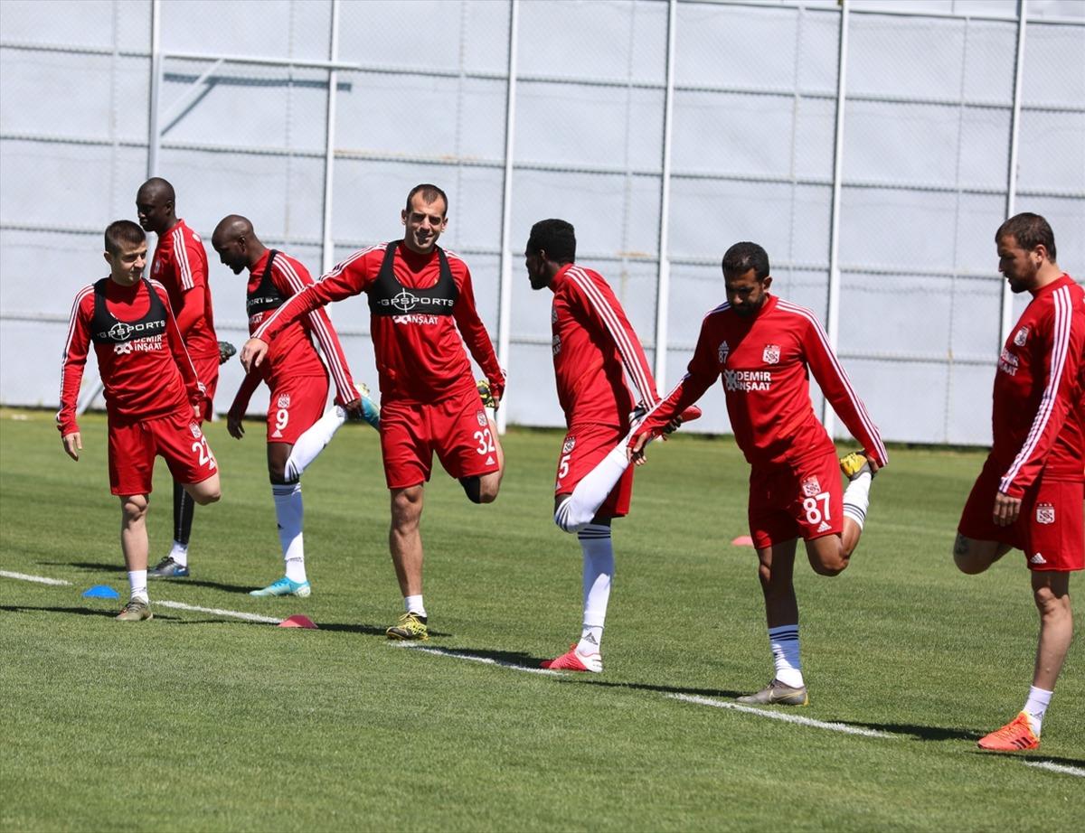 Sivasspor hazırlıklarına devam etti