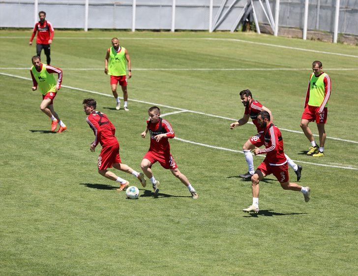 Sivasspor hazırlıklarına devam etti G3
