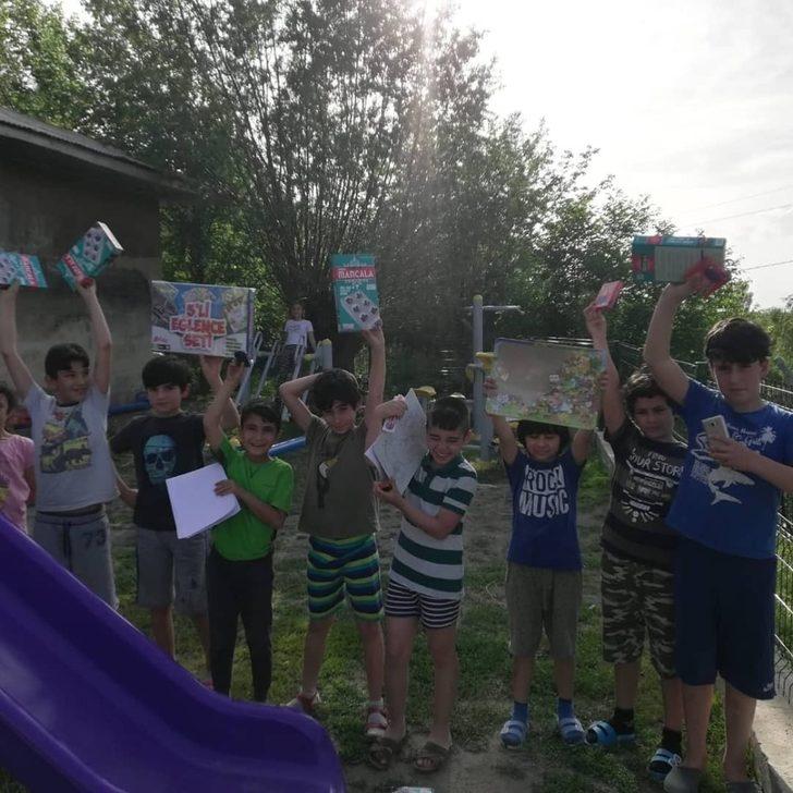 Çağlayan İlkokulu idaresi ve öğretmenleri öğrencilerini evlerinde ziyaret etti G3