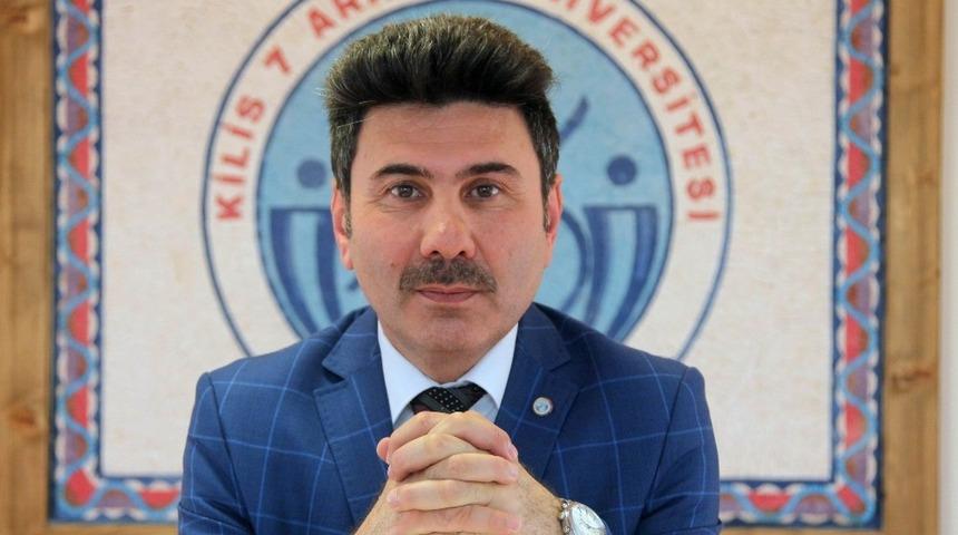 Rektör Karacoşkun bayram geleneklerini anlattı