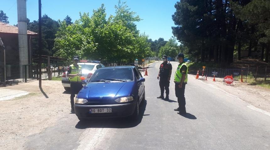 S&uuml;r&uuml;c&uuml;lere bayram şekeri