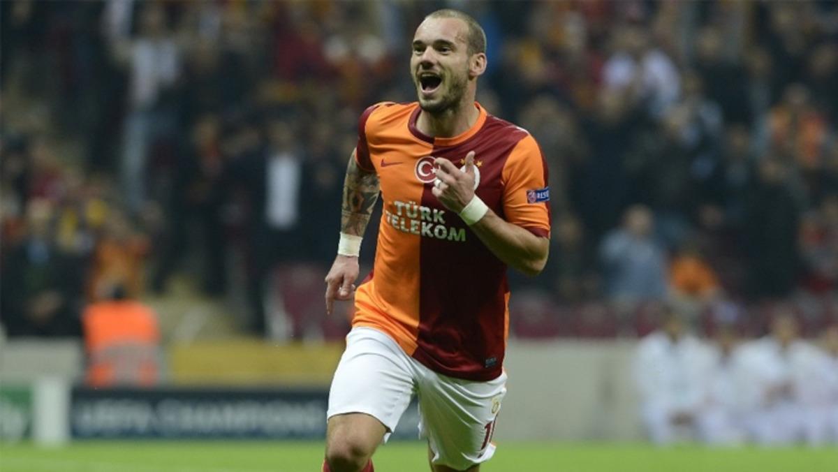 Sneijder Galatasaray'a d&ouml;n&uuml;yor!