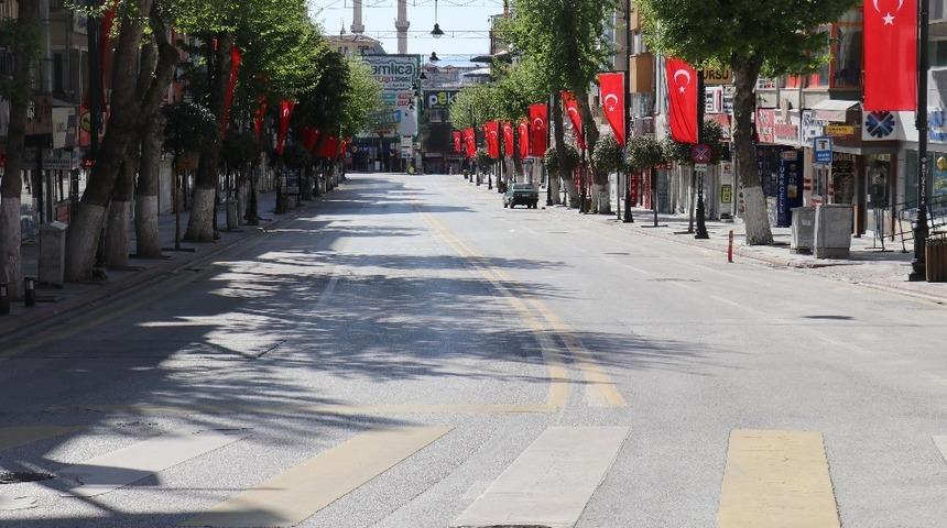 Malatya&rsquo;da kısıtlamanın 4&rsquo;nc&uuml; g&uuml;n&uuml;nde de sessizlik hakim