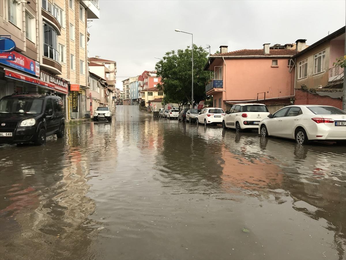 Edirne'de kuvvetli sağanak