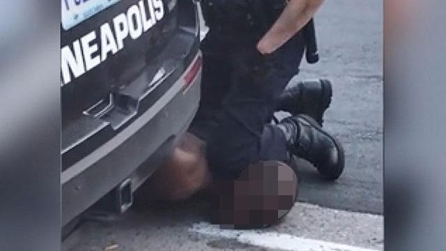 ABD'de korkunç olay! Polis şüpheliyi boğarak öldürdü