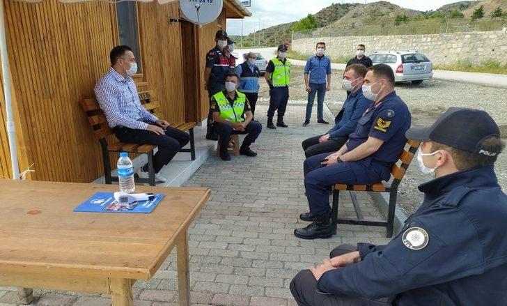 Kaymakam Eligül, kontrol noktalarını denetledi G2