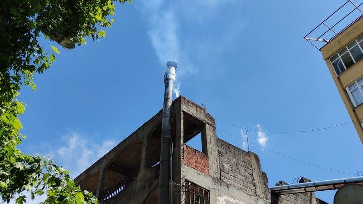 İslahiye’de iş yerinin bacasında çıkan yangın korkuttu G3