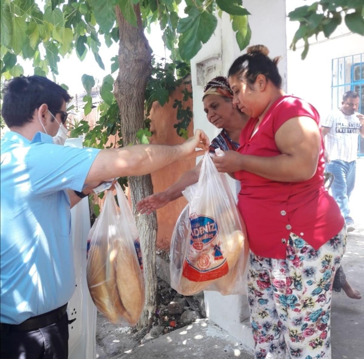 Nazilli Vefa grubu bayramda da vatandaşın y&uuml;z&uuml;n&uuml; g&uuml;ld&uuml;rd&uuml;