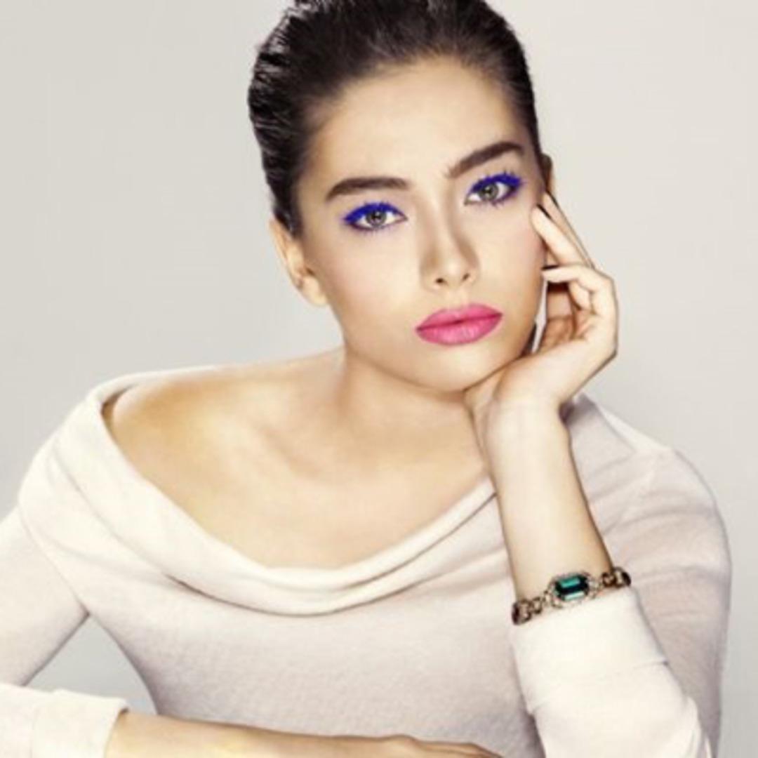 Neslihan Atag&uuml;l'&uuml; Utandıran Sevişme Sorusu