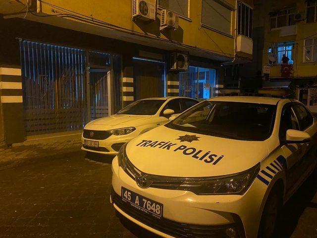 Turgutlu’da iki dükkana saldırı