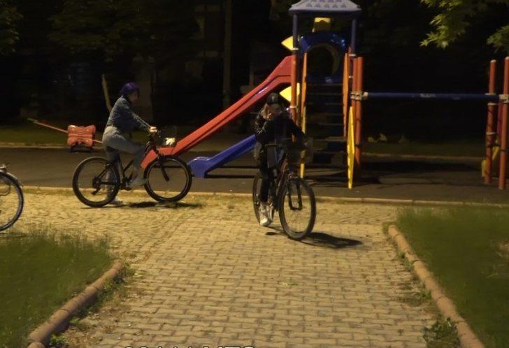 Isparta’da kısıtlamanın sona ermesinin ardından vatandaşlar sokağa akın etti G5