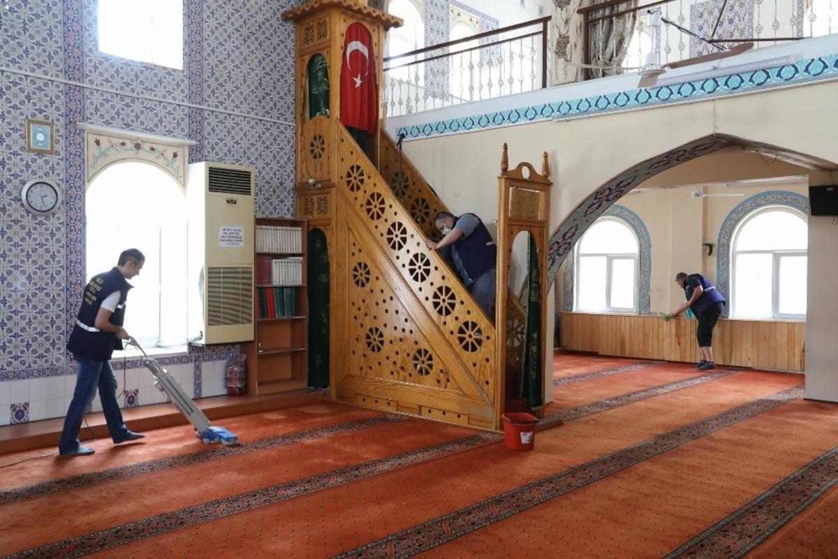 Buca&rsquo;da camiler pandemi sonrasına hazır