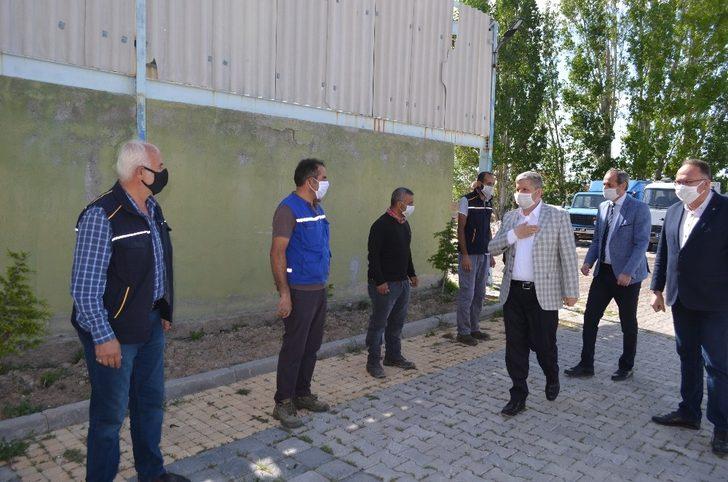 Başkan Altun, belediye personeli ile bayramlaştı G3