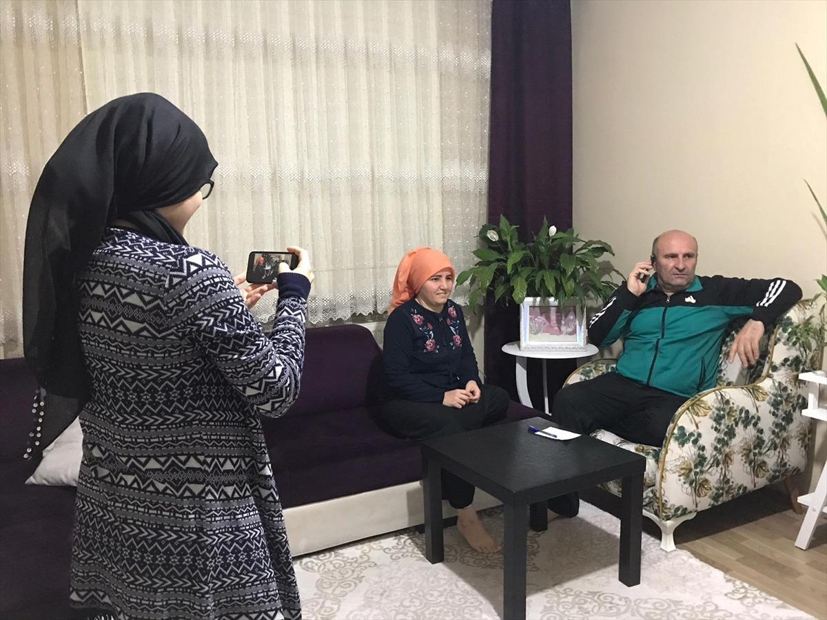 Akrabalarının evde &ccedil;ektikleri sahnelerle film yaptı