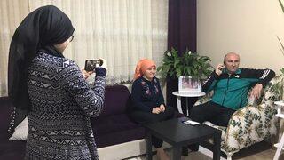 Akrabalarının evde çektikleri sahnelerle film yaptı