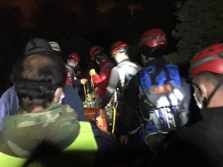 14 gün sora ölü bulunan dağcının cenazesi 14 saatte kurtarıldı G4