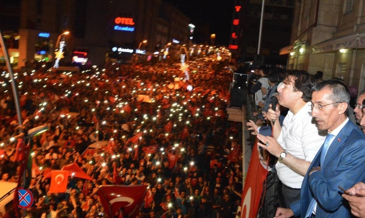 AK Parti Milletvekili Aydemir: &lsquo;&rsquo;Darbeleri ve destek&ccedil;ilerini lanetliyoruz&rsquo;