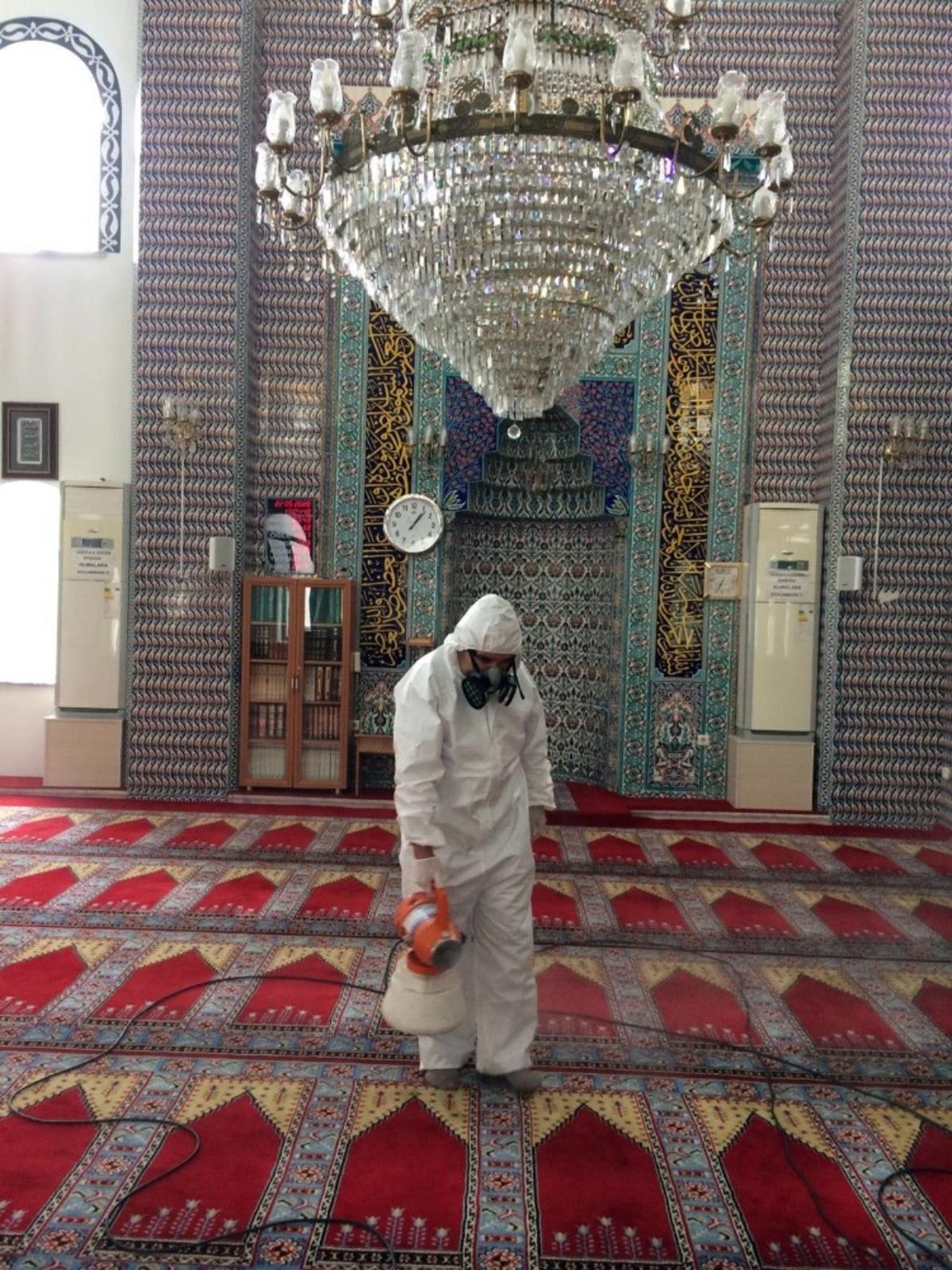 Bağcılar&rsquo;da camiler cuma namazına hazır