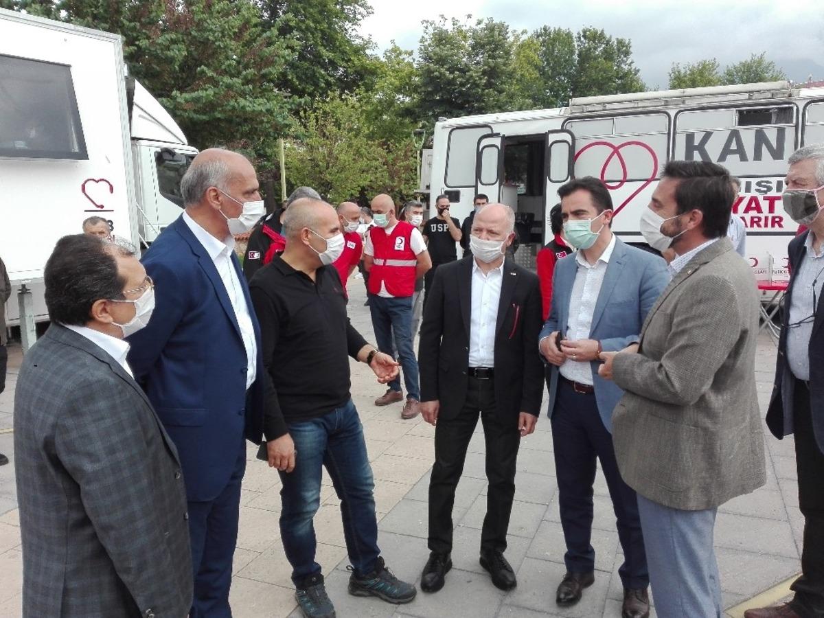 Bursalılardan kan bağışına b&uuml;y&uuml;k ilgi