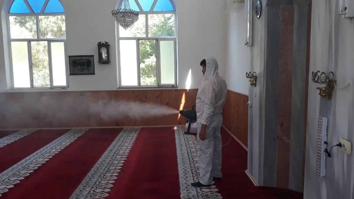 Sinop&rsquo;ta camiler dezenfekte ediliyor