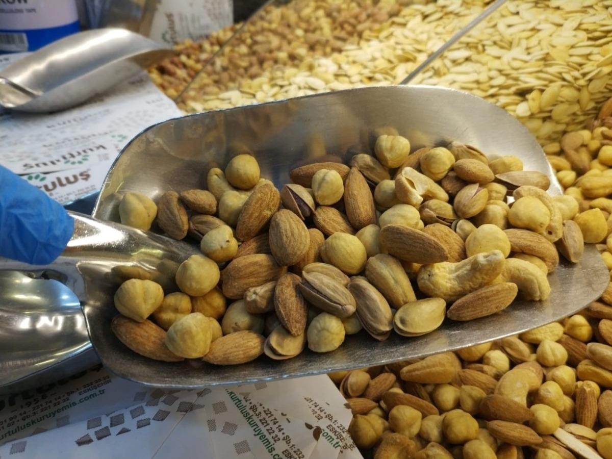 Evden &ccedil;ıkmayınca &ccedil;itledik