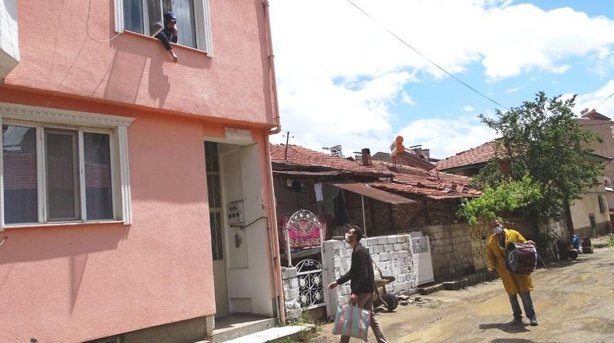 Davulculara bahşişler pencerelerden atıldı