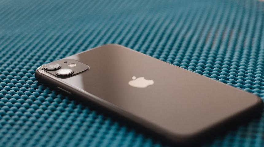 Apple mutlu: iPhone 11 2020'nin ilk yarısında en &ccedil;ok satılan telefon oldu!