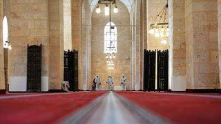 Kütahya Emet'te cuma namazı statlarda kılınacak!